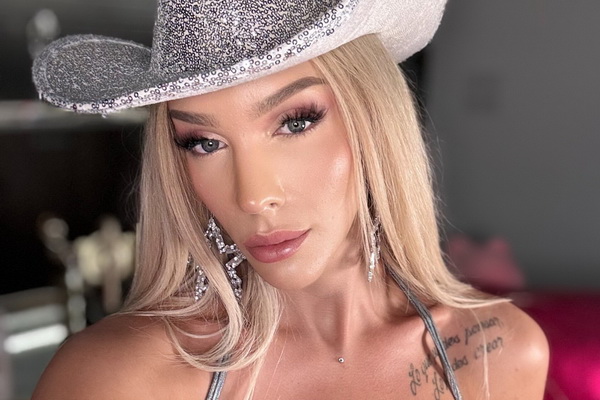 Athena Parisi Sits Down with Dominic Ace of Emmreport for an Exclusive Interview