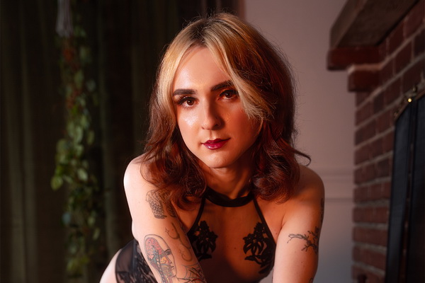 Dusti Bunni Appears on The Performers Pod with Chelsea Poe