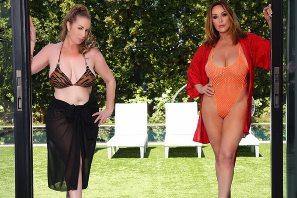 Rachel Steele Joins Danni Jones For The Final Chapter of The LA Lust Tour